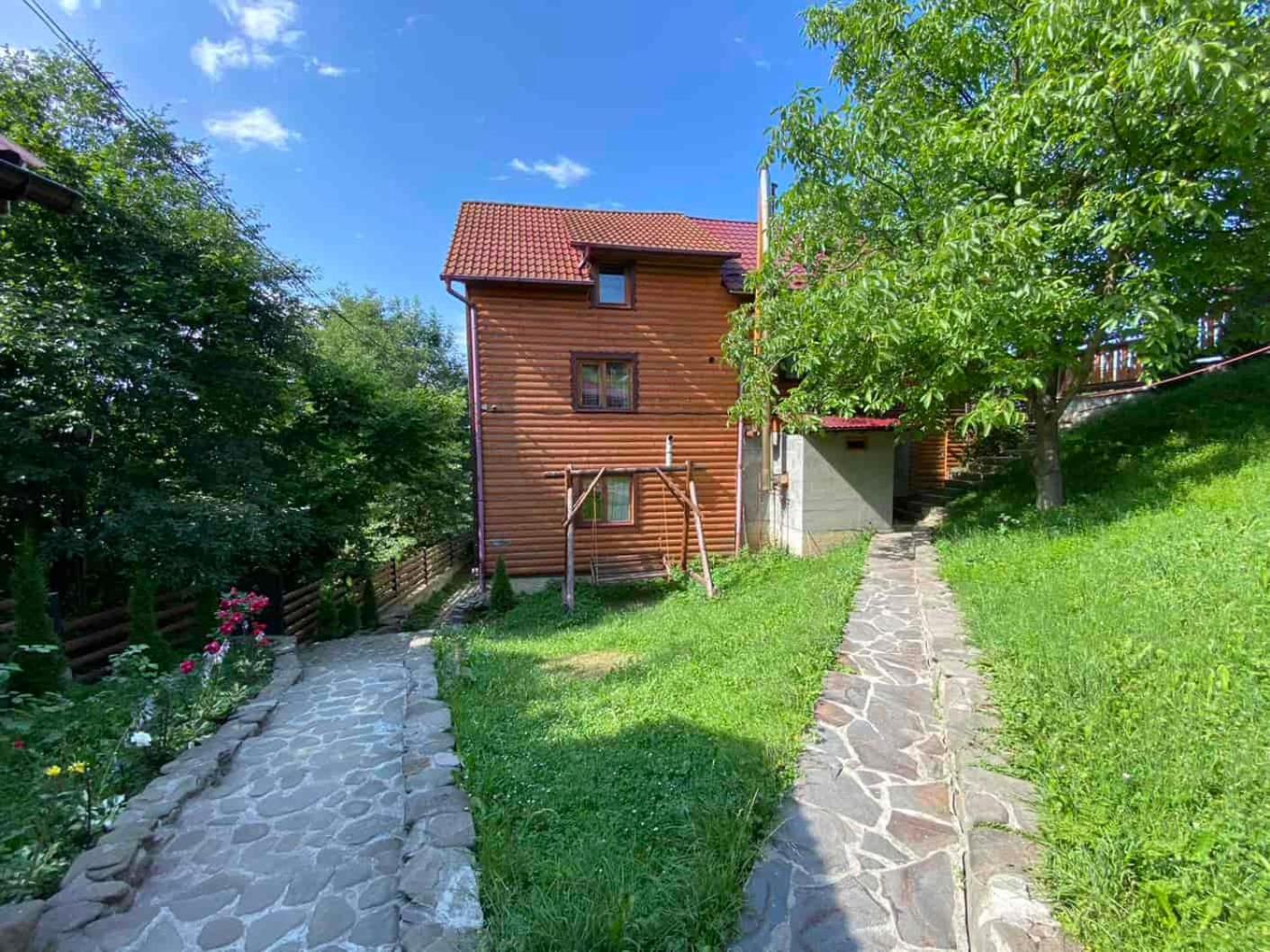 Pid Playem Villa Volovets Buitenkant foto