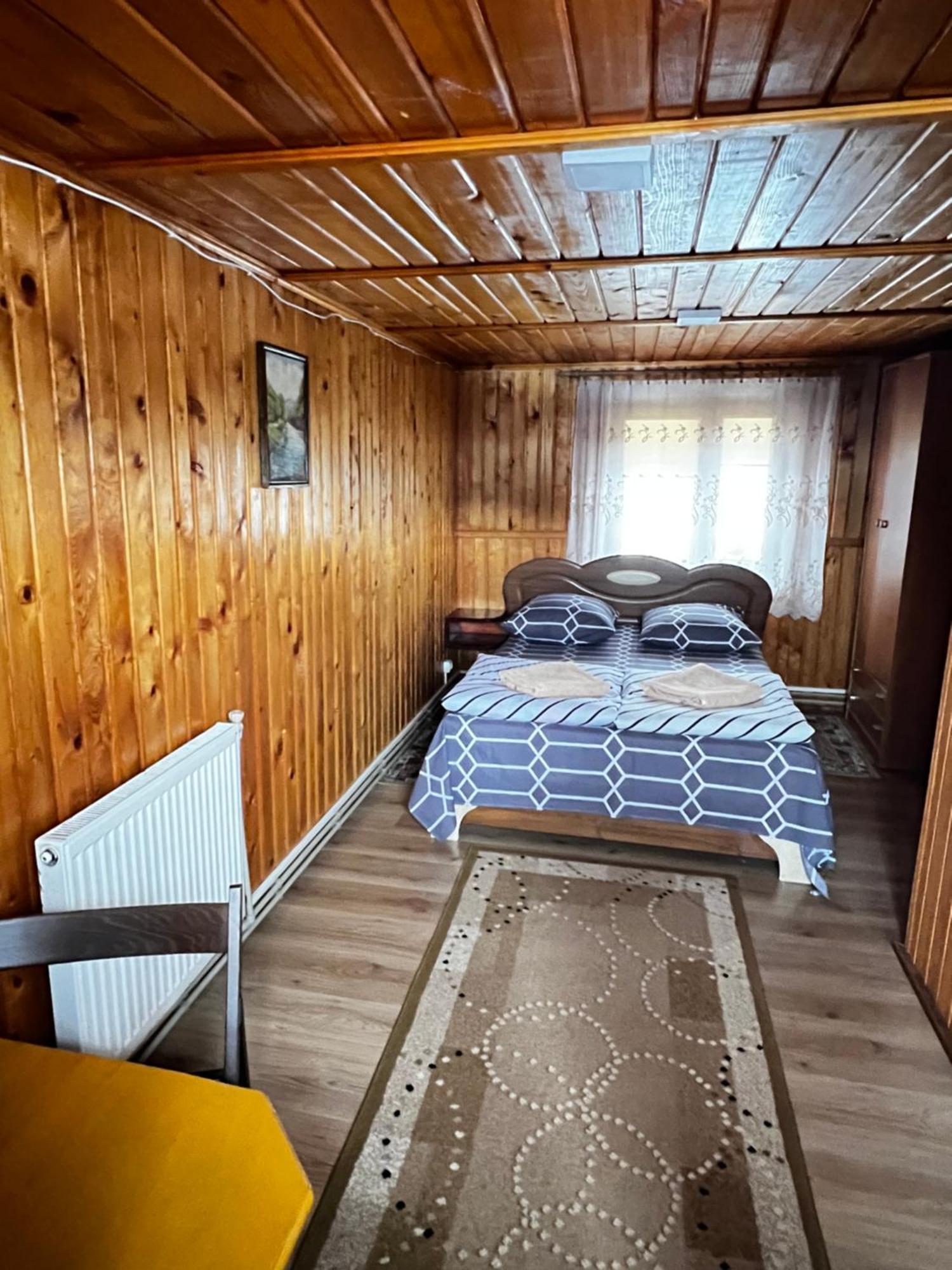 Pid Playem Villa Volovets Buitenkant foto
